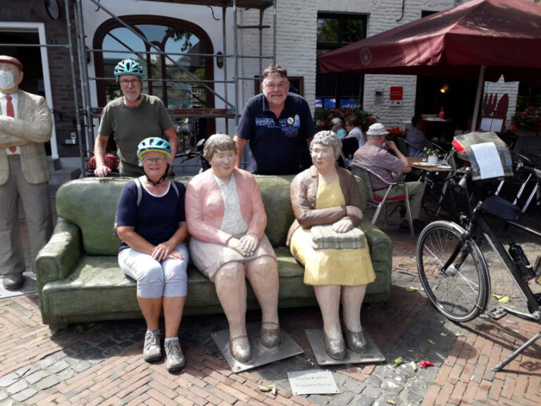 Fahrt nach Broekhuizen mit Besuch des Theetuin Roode Vennen